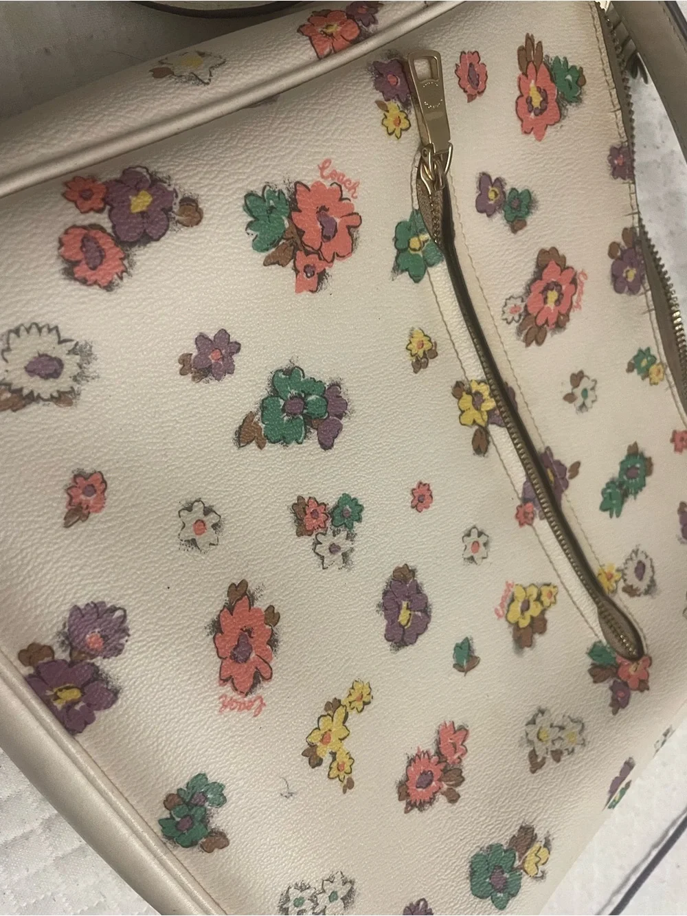 Coach Cream Floral Leather Key & Card Holder with Gold Logo